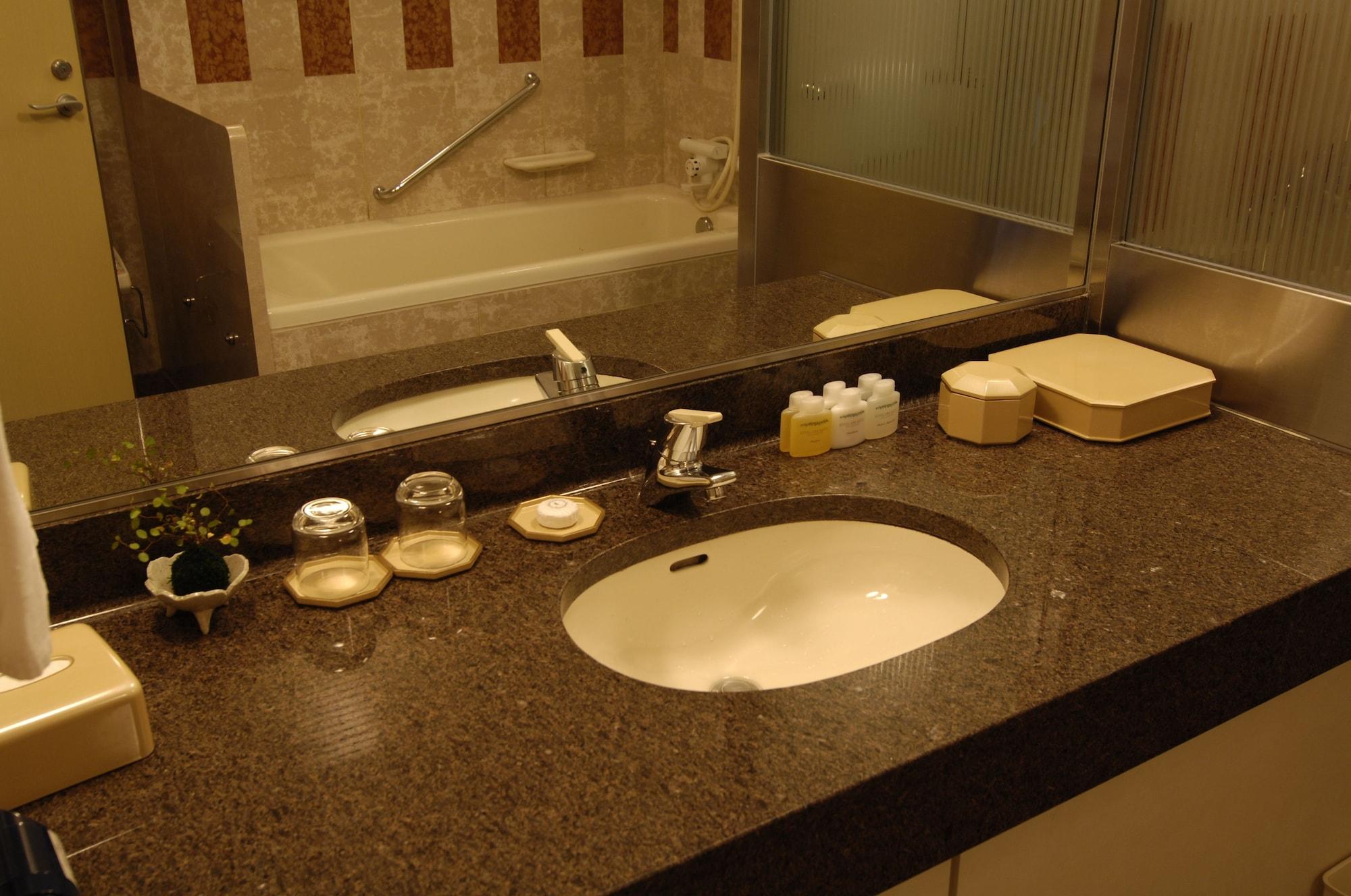 Royal Oak Hotel Spa & Gardens Otsu Ngoại thất bức ảnh